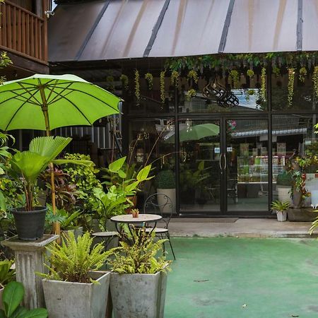 Hotel Sn Court à Chiang Mai Extérieur photo