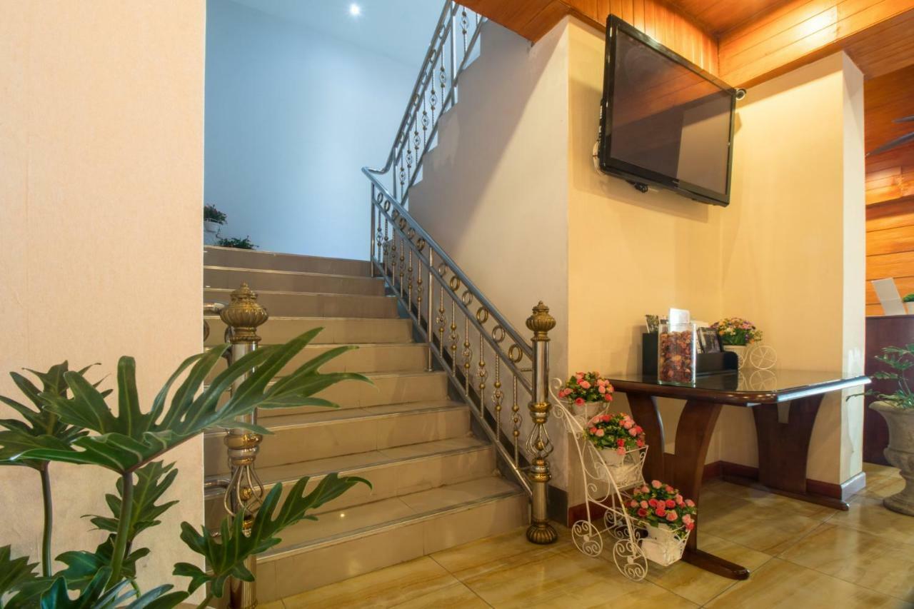 Hotel Sn Court à Chiang Mai Extérieur photo